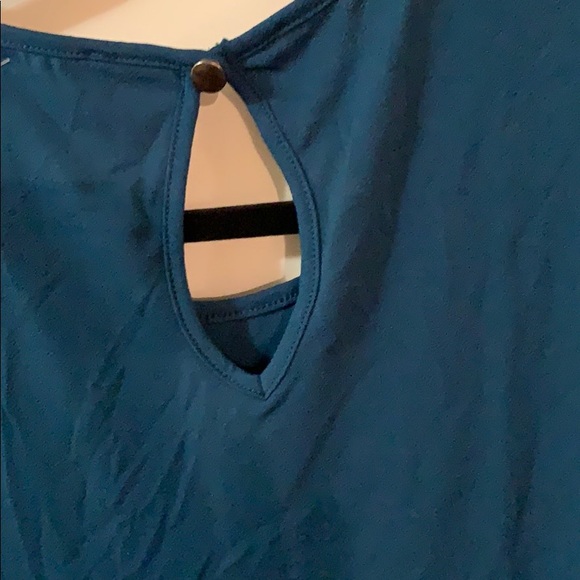 Sleeveless. Stretch. Dressy tank - Picture 2 of 4